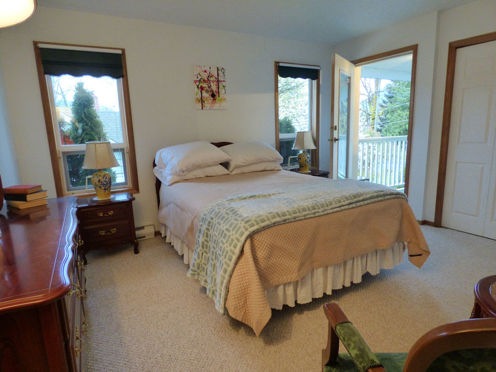Crown House B&B Lake Cowichan Exterior foto